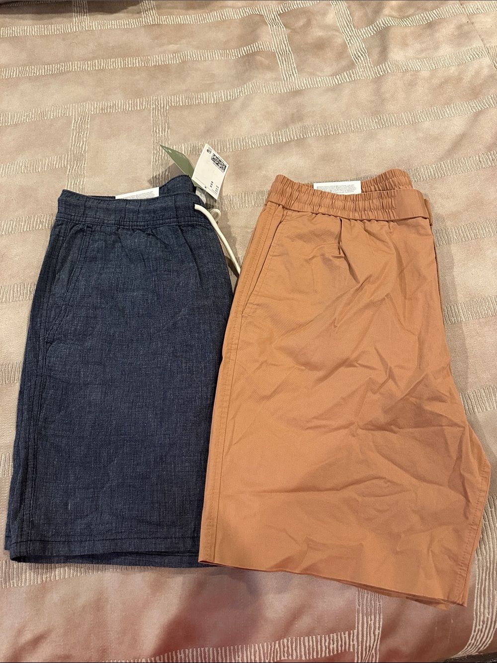 H&M Men's Navy Blue and Rust Elastic-Waist Shorts Duo